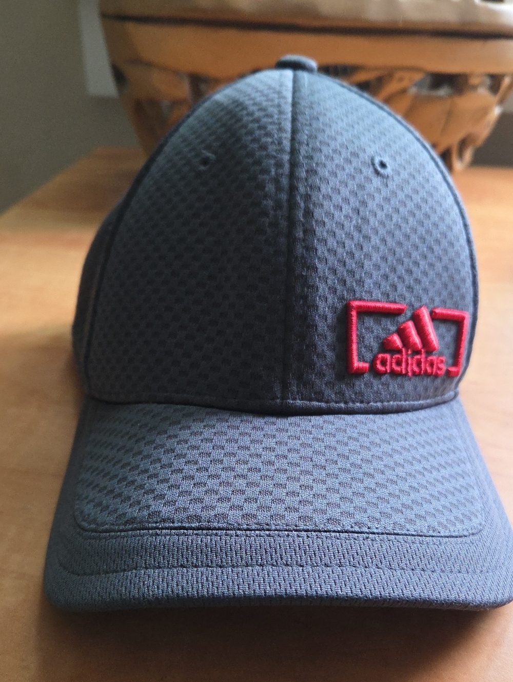 Adidas Amplifier Stretch-Fit Structured Cap - Gray / Red Logo